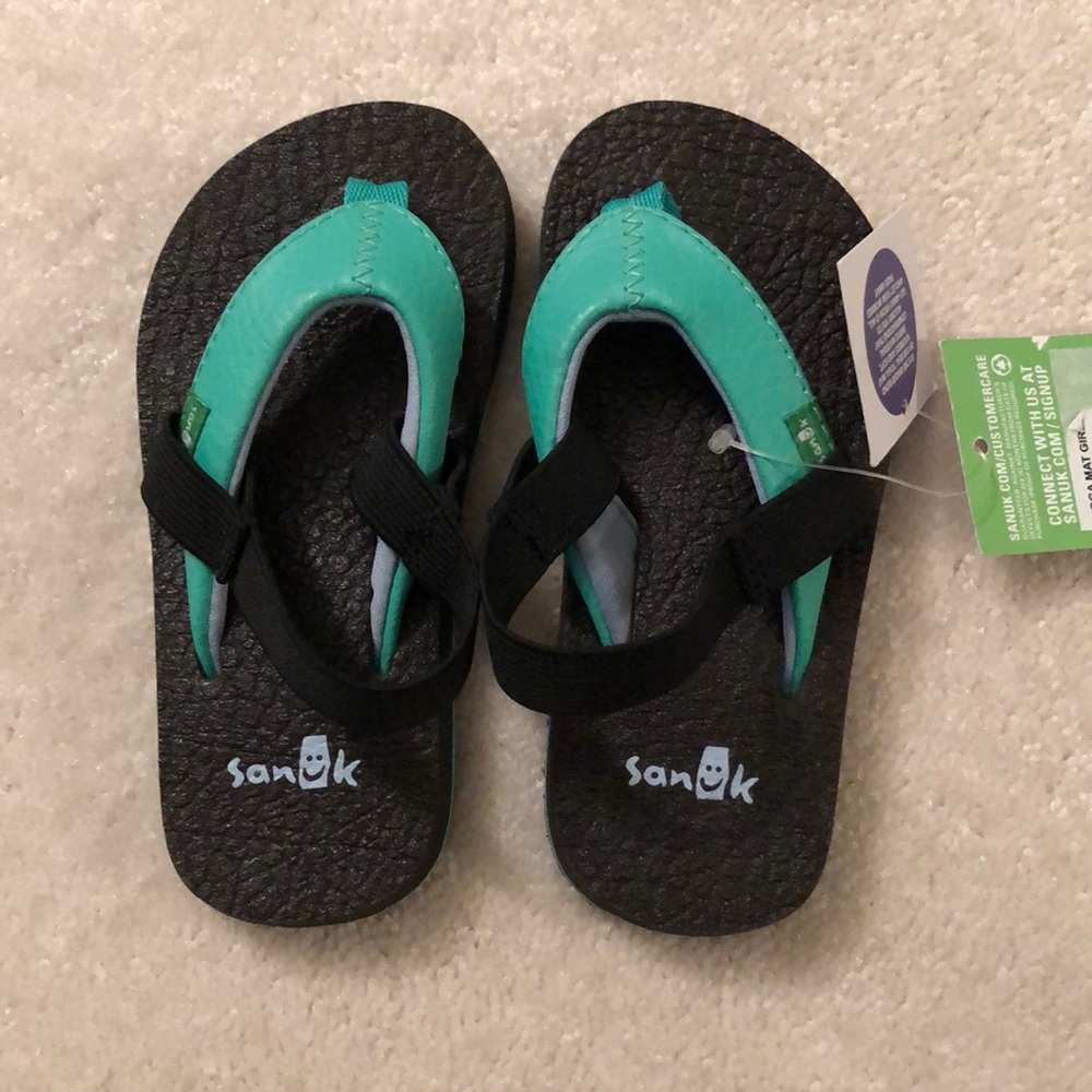 NWT Toddler/Kids Sanuk Flip Flop Size 7/8